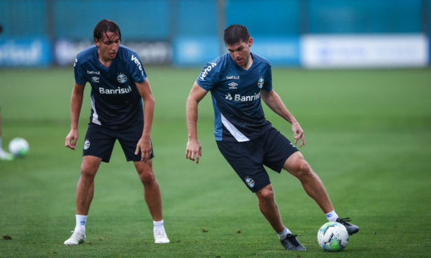 Após vitória pelo Brasileirão, Grêmio volta aos treinos para estreia na Copa do Brasil