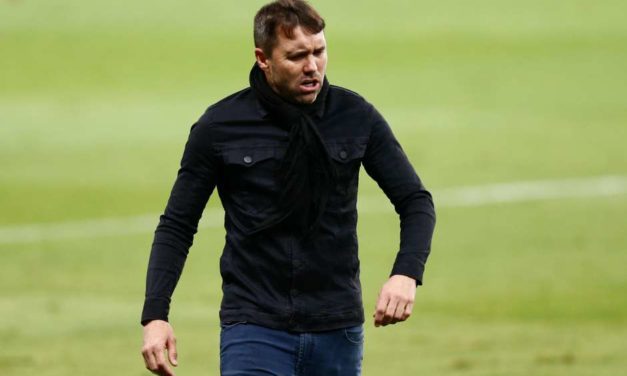 Eduardo Coudet deixa o comando técnico do Internacional