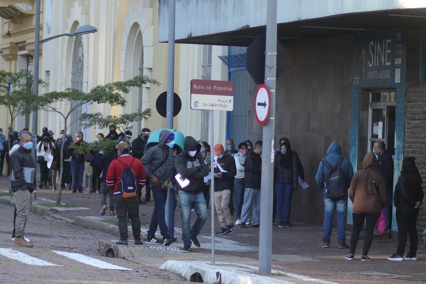 Agência FGTAS/Sine Porto Alegre Centro fecha após caso de Covid-19