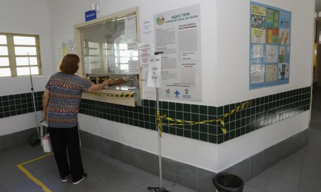 Justiça determina que quatro postos de saúde de Porto Alegre reabram em 72 horas