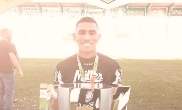 Após meses desempregado, Marlon celebra título e vaga na Copa do Brasil