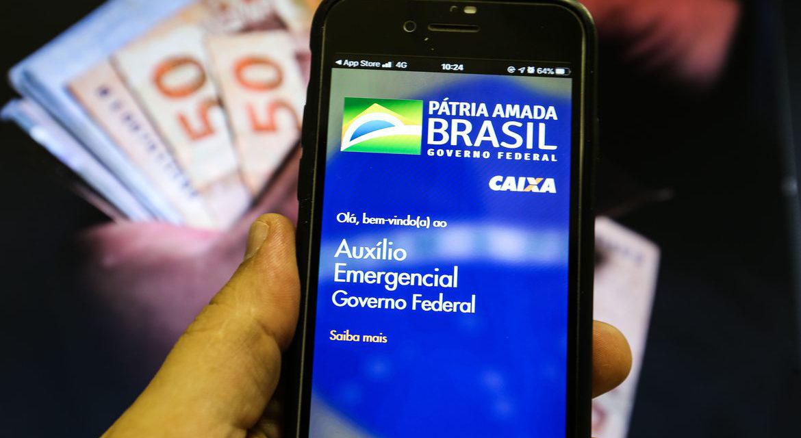 Caixa paga nascidos em dezembro e realiza último depósito do auxílio emergencial