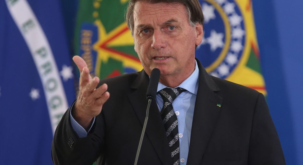 Bolsonaro pede união a governadores na luta contra a Covid-19