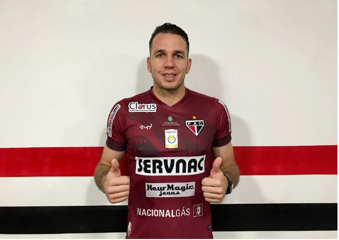 Novo Hamburgo anuncia goleiro Nícolas