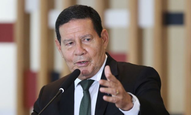 Vice-presidente Hamilton Mourão é diagnosticado com Covid-19