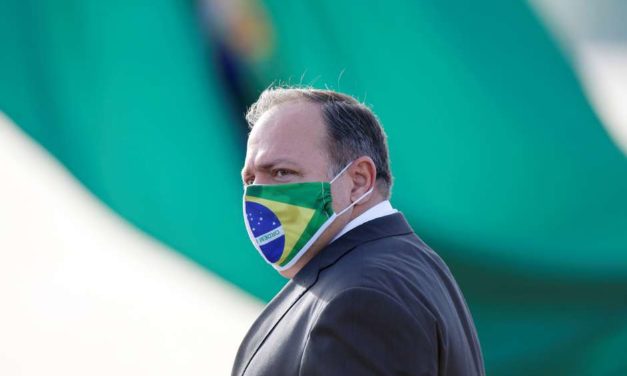 Pazuello assegura 354 milhões de doses da vacina contra Covid-19 e projeta vacinação para janeiro