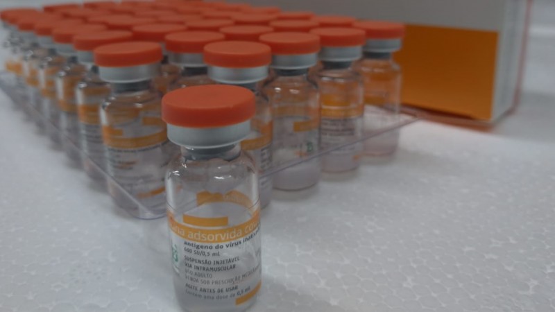 Secretaria da Saúde e MPE lançam formulário para denunciar “fura-filas” da vacina contra Covid-19