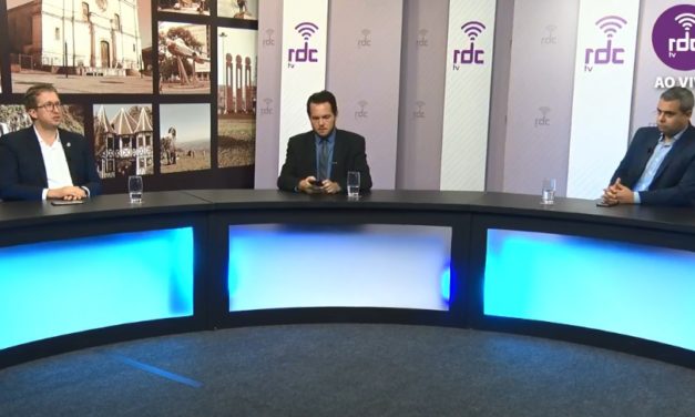 Início da vacinação contra a Covid-19 e renovação da política gaúcha marcam debate do Cruzando as Conversas