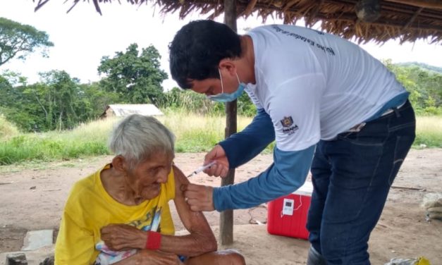 Militares prestam apoio à vacinação contra covid-19 de indígenas no Parque Tumucumaque