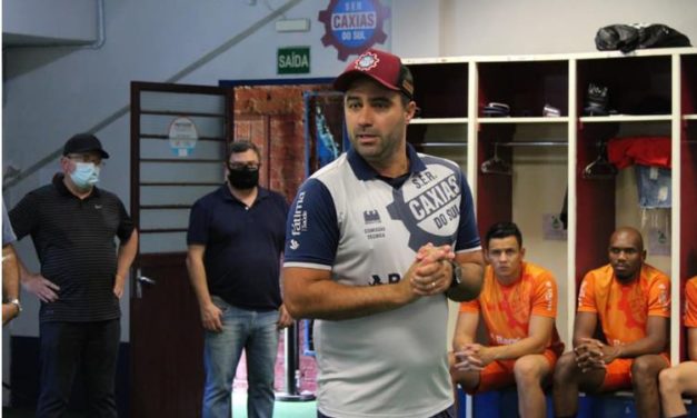 Caxias começa pré-temporada e anuncia 22 jogadores