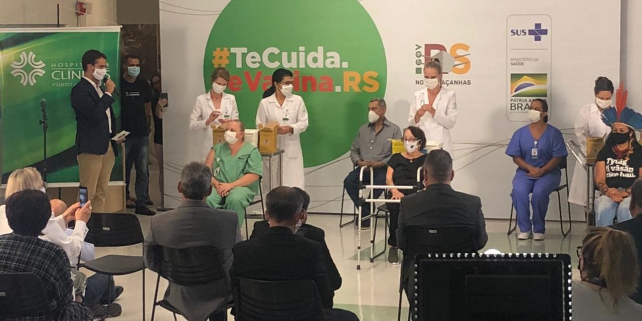 “Estou me sentindo muito bem”, diz Jorge Hoher, um dos cinco primeiros vacinados contra Covid-19 no RS