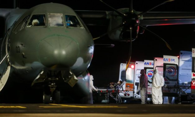 FAB traz ao RS primeiros nove pacientes com Covid de Rondônia