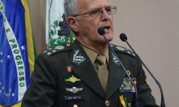 General Miotto, ex-comandante Militar do Sul, morre vítima de Covid-19