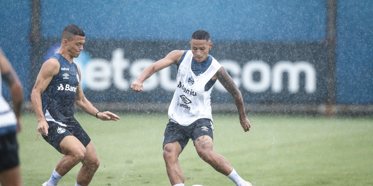 Grêmio faz últimos ajustes no time para enfrentar o Flamengo