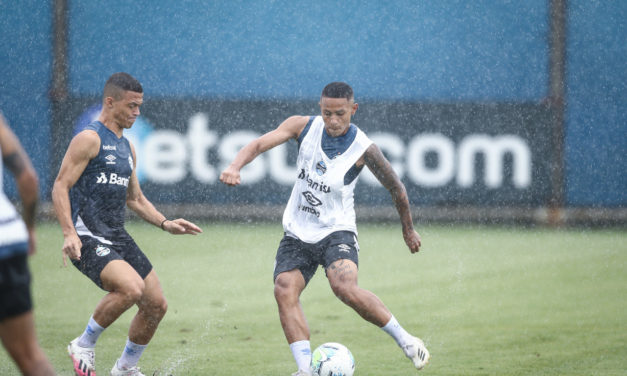 Grêmio faz últimos ajustes no time para enfrentar o Flamengo