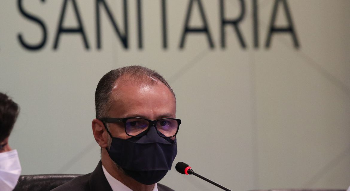 Anvisa pede a Bolsonaro que vete artigo da MP das vacinas