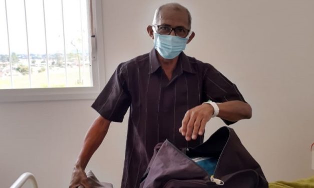 Pacientes internados em Santa Maria voltam para Manaus nesta terça-feira