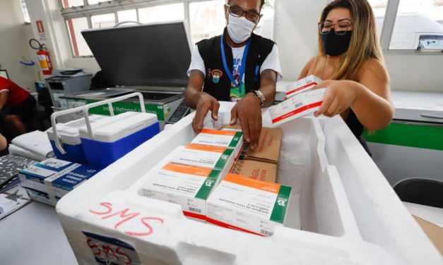 Prefeitura de Porto Alegre recebe mais 9,2 mil doses de CoronaVac