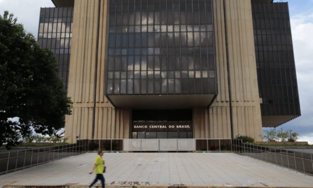 Mercado financeiro aumenta projeção da inflação para 3,60%
