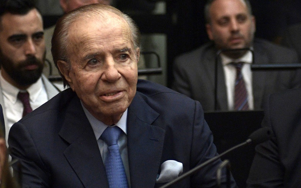 Ex-presidente da Argentina, Carlos Menem, morre aos 90 anos