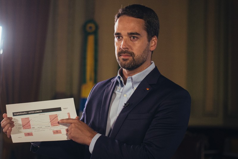 Em pronunciamento, Leite afirma que o RS chegou ao ponto “mais crítico da pandemia”