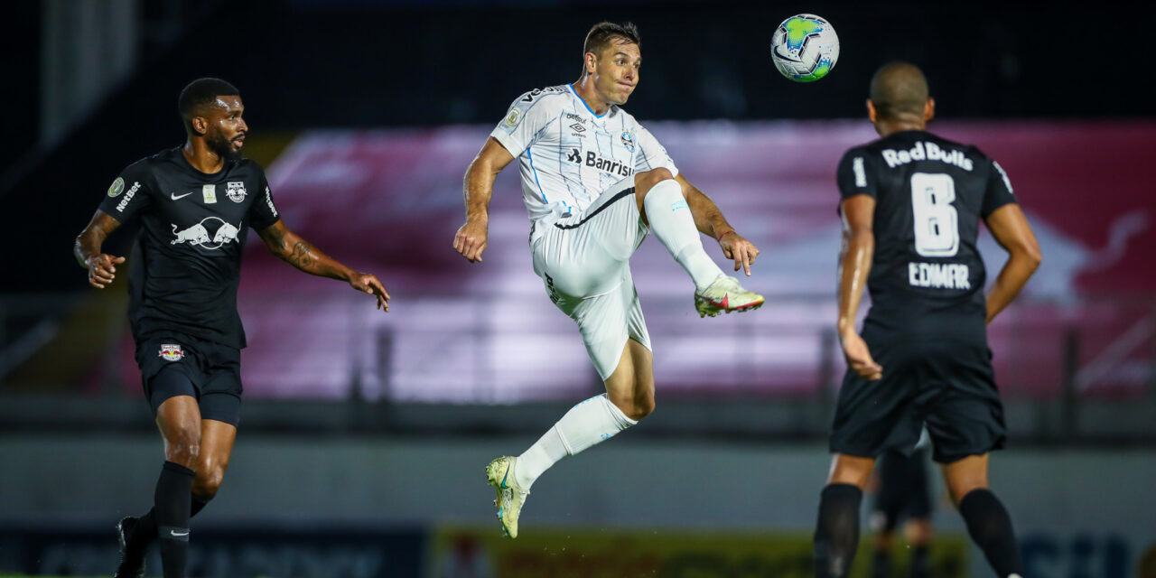 Grêmio é superado pelo Red Bull Bragantino e encerra Brasileiro na sétima posição
