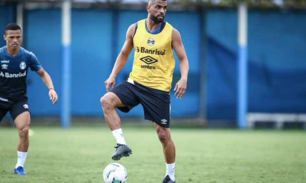 Grêmio se reapresenta após empate com o Santos no Brasileirão