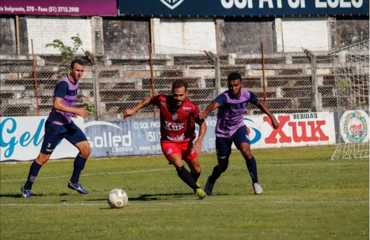 Santa Cruz vence amistoso diante do Esportivo