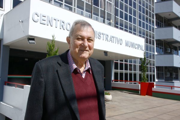 Aos 81 anos, morre prefeito de Encantado, Adroaldo Conzatti