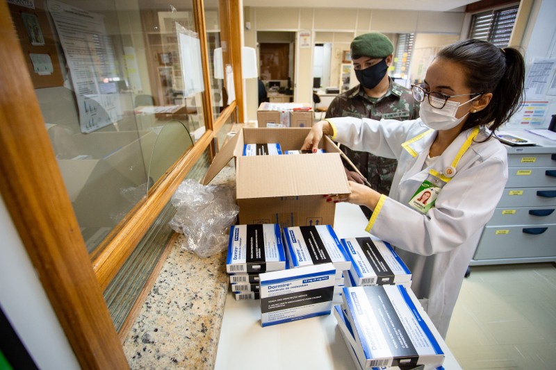 1,5 milhão de medicamentos para “kit intubação” chega ao Brasil até maio