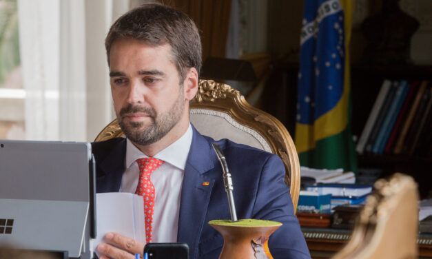 Primeiro pedido de impeachment de Eduardo Leite é recebido pela Assembleia Legislativa