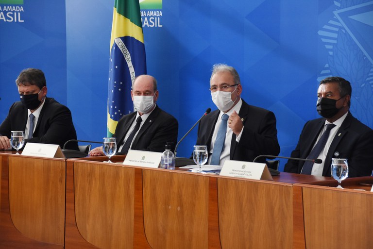 Queiroga anuncia secretaria de combate à pandemia e fortalecimento da campanha de vacinação