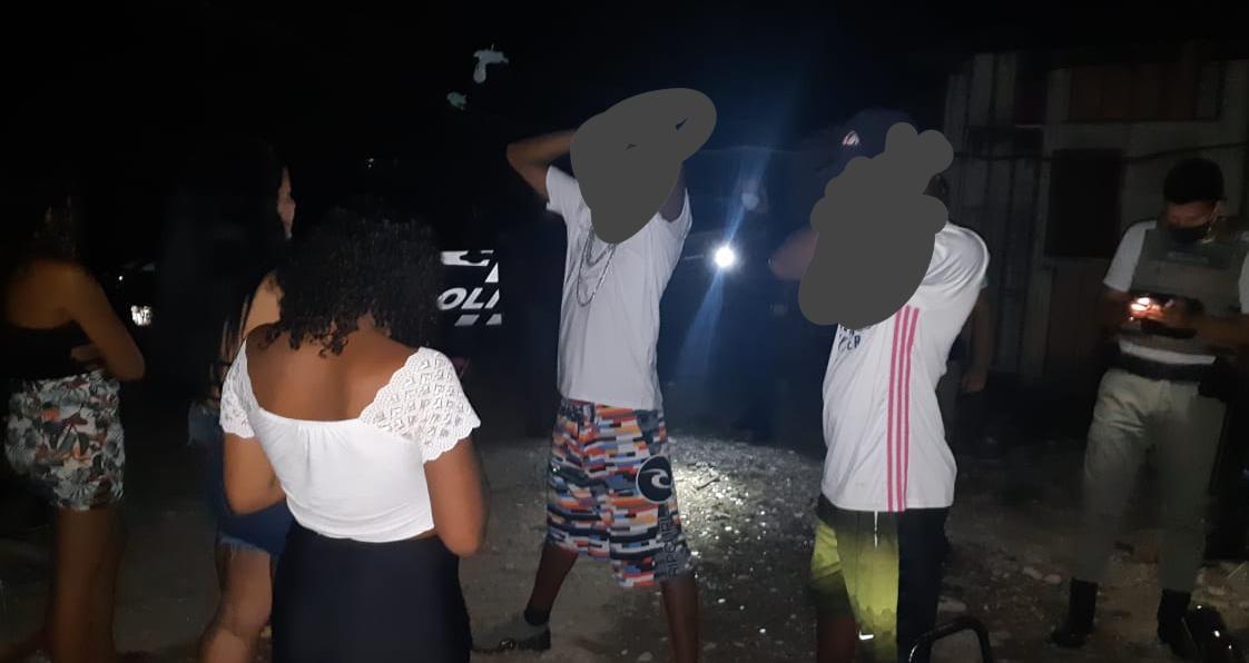 Polícia Civil encerra festa clandestina em Canoas, na Região Metropolitana
