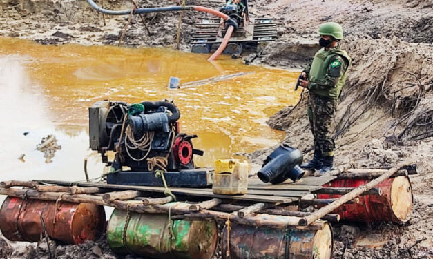 Exército e PF realizam prisões em garimpo ilegal no Mato Grosso
