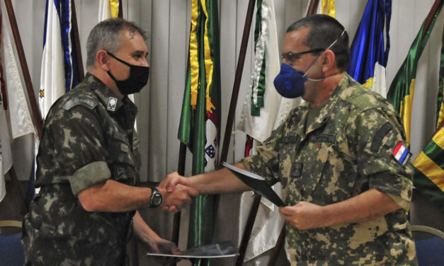 Exércitos brasileiro e paraguaio planejam ação conjunta