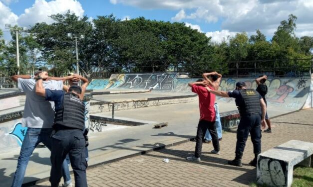 Guarda Municipal dispersa aglomeração no Skate Park, em Gravataí