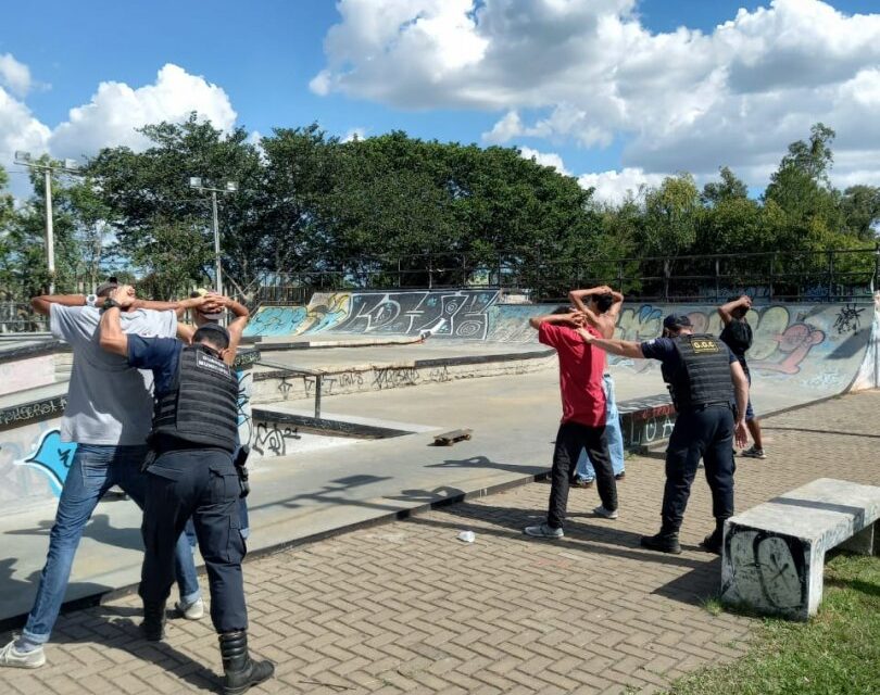 Guarda Municipal dispersa aglomeração no Skate Park, em Gravataí