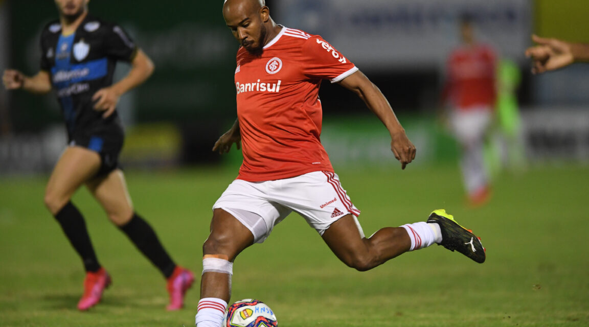 Inter vence o Novo Hamburgo com gol de Marcos Guilherme