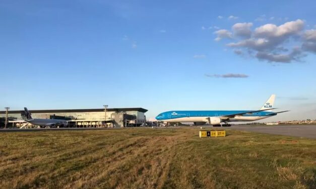 Brasil recebe 1 milhão de doses de vacina do consórcio global Covax Facility