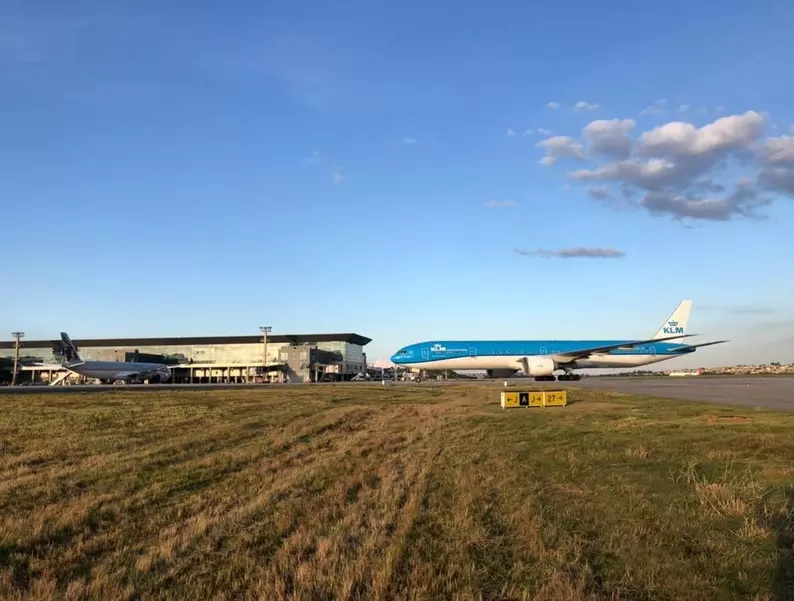 Brasil recebe 1 milhão de doses de vacina do consórcio global Covax Facility