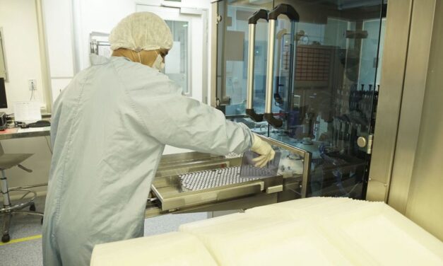 Fiocruz pode produzir 1 milhão de vacinas por dia até final do mês