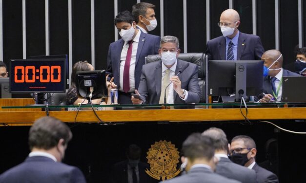 Câmara aprova novo auxílio emergencial de até R$ 375