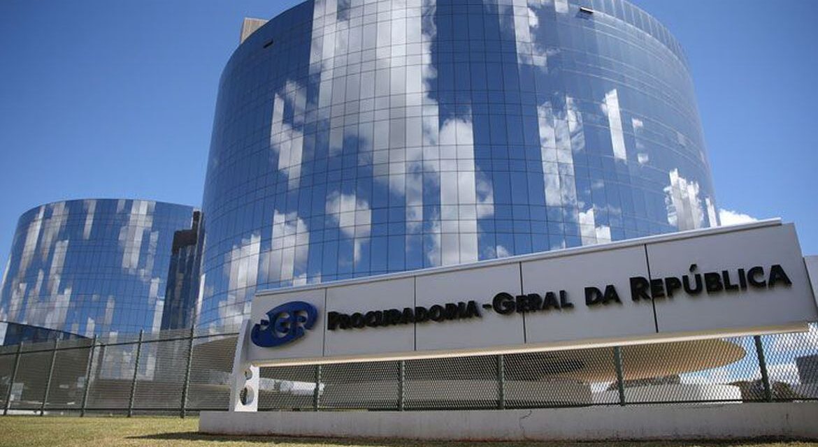 PGR recorre de decisão de Fachin que anulou condenações de Lula