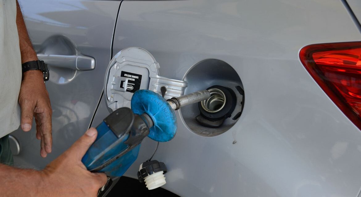 Preços de gasolina e diesel sobem hoje nas refinarias