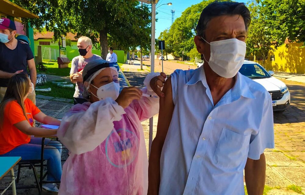 Prefeitura de Alegrete suspende vacinação contra Covid-19 após problemas no armazenamento das vacinas