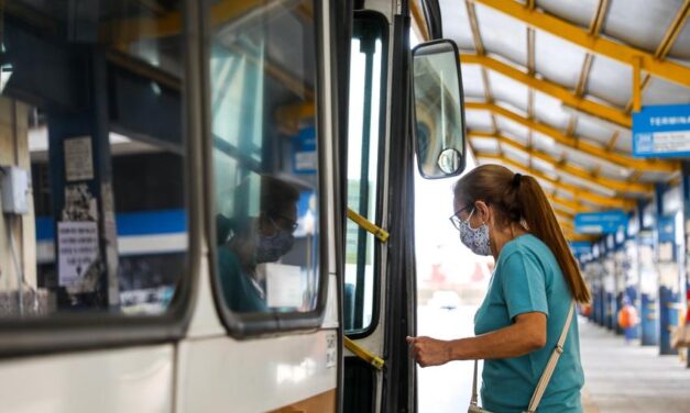 Linhas de lotação de Porto Alegre ampliam itinerário a partir desta segunda-feira