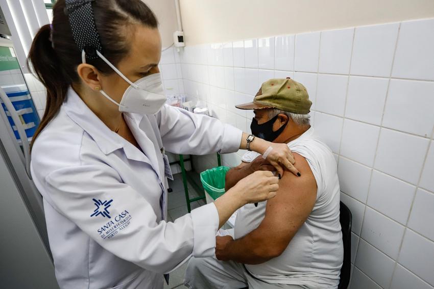 Vacinação contra Covid-19 no Posto Modelo passa para o salão da igreja Nossa Senhora do Líbano