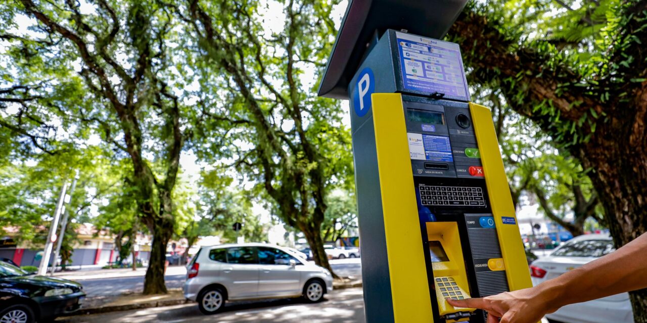 Novos valores do estacionamento rotativo de Porto Alegre entram em vigor nesta segunda-feira
