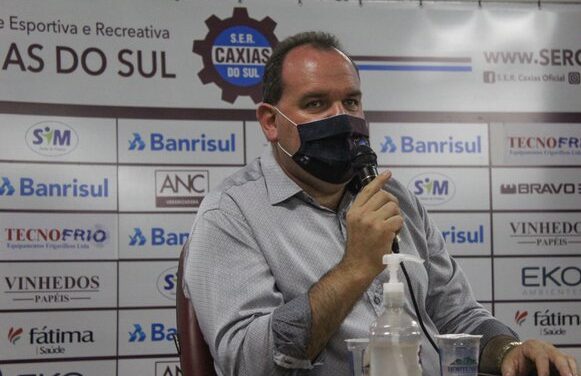 Caxias vai sortear dois torcedores para acompanhar a rotina do presidente em dia de jogo