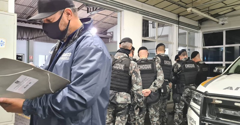 Brigada Militar cumpre mandados em operação contra o tráfico de drogas na Serra